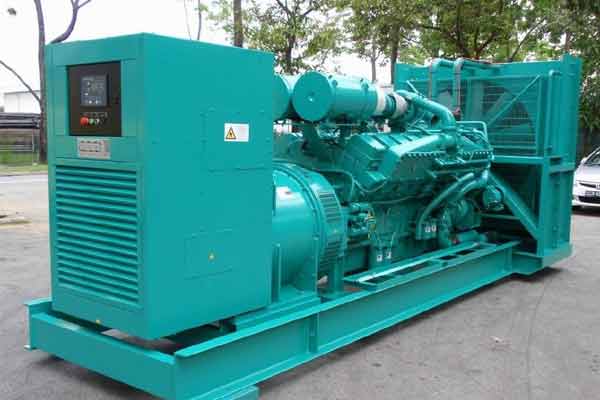 四会柴油发电机组电压不稳定怎样维修？