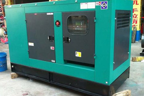 四会如何检查机油的使用时间？