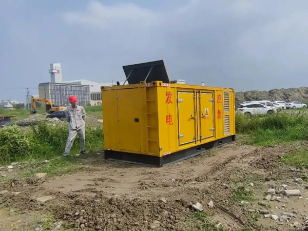 四会200KW柴油发电机机组每小时的油耗量受哪些因素影响？